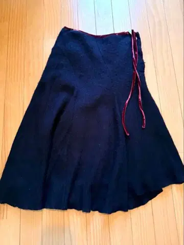 Lois CRAYON 블랙 플레어 스커트