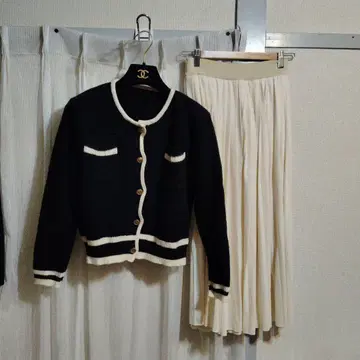 SHEIN 니트 가디건 로즈버드 플리츠 스커트 세트