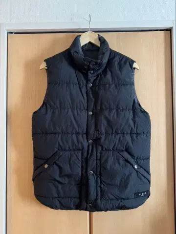 TATRAS (타트라스) 다운 베스트 리버서블 블랙 x 카모플라쥬 / L