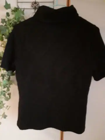 새상품급 블랙 다이아몬드 패턴 캐시미어 반팔 니트 하나에모리