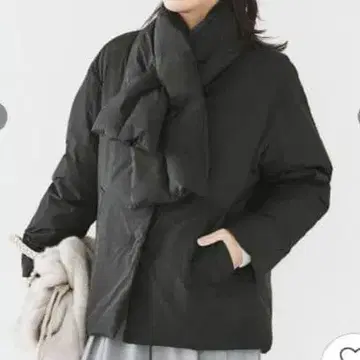 새상품 UNTITLED 다운 자켓 블랙 머플러 포함