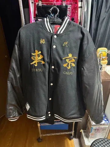 GALFY 도쿄 리벤저스 콜라보 빅 바시티 자켓