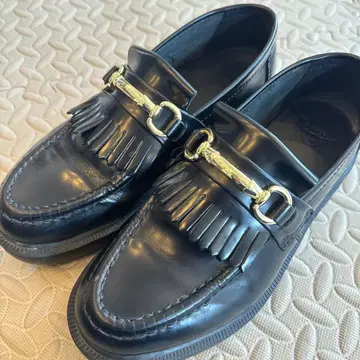 새상품급 Dr. Martens 에이드리언 스너플 UK5