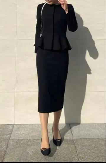 JENNE 블랙 페플럼 자켓 타이트 스커트 세트 S 사이즈