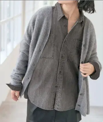 새상품 Spick and Span 라이트 온스 데님 셔츠 블랙 D