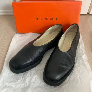 REMME 블랙 플랫슈즈