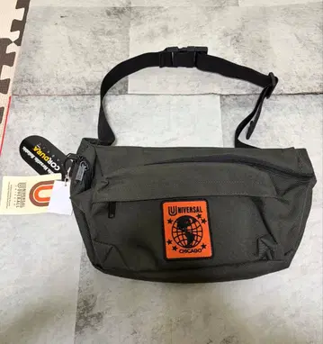 유니버셜 오버 롤 시카고 숄더백 카키