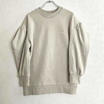 Borders at Balcony 볼륨 슬리브 맨투맨 베이지