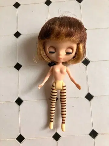 미니 브라이스 마드모아젤 쇼콜라 드 큐 포트 본체만