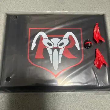 신골조 가면라이더 1호 받침대와 플라스틱 머플러 부품