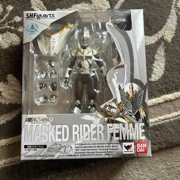 S.H.Figuarts 가면라이더 팜