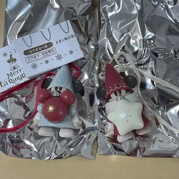 디즈니 크리스마스 2025 리루린린 캡슐 토이 스카이블루 빨간색