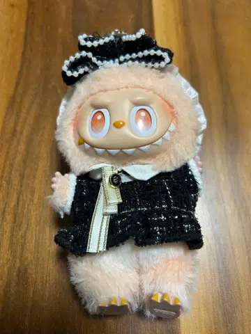 러브부, 옷 갈아입기 포함