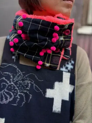 핸드메이드 활력을 주는 네온 컬러! 빈티지 원단 넥워머