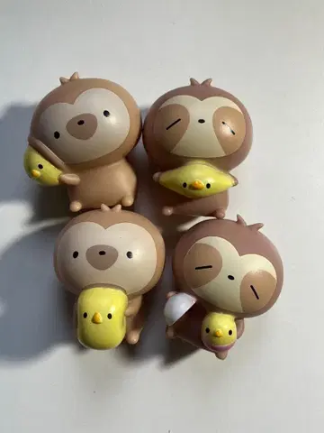 그냥 게으름뱅이 삐요쨩과 함께 가챠가챠 소프트 비닐 피규어 전 4종