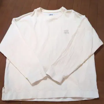 미사용 새상품 ZARA 코듀로이 맨투맨