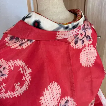 화려한 꽃무늬 귀여운 긴 겉옷(^^)