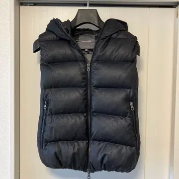 DUVETICA 블랙 다운 베스트 38