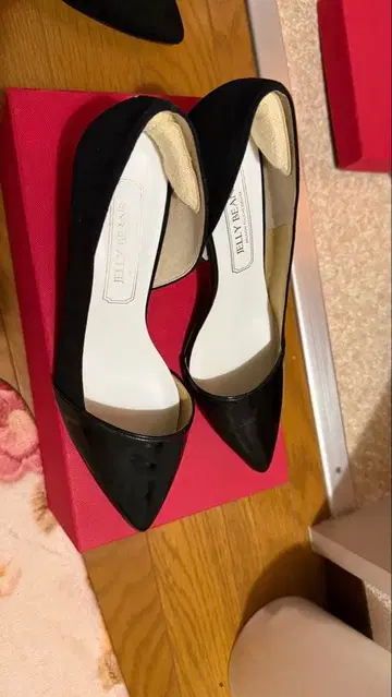 블랙 스틸레토 펌프스 225 사이즈