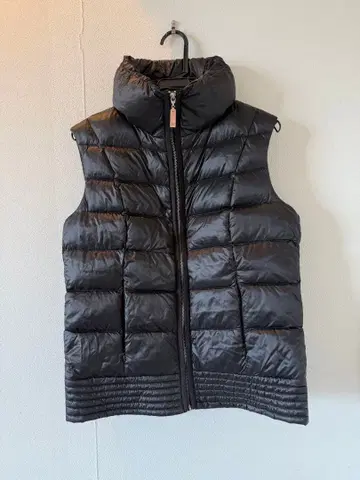 ESCADA 블랙 다운 베스트 사이즈 38