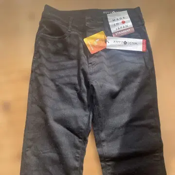 오카야마 데님 블랙 스트레이트