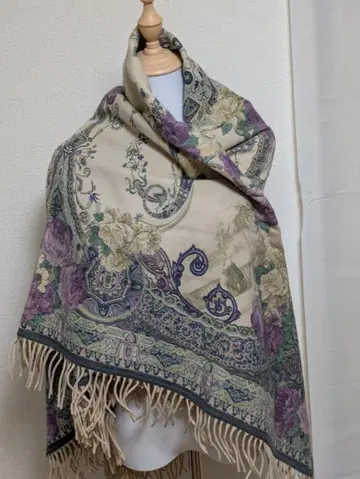 꽃무늬 프린지 스톨