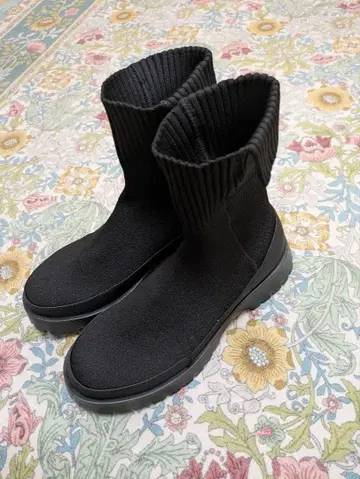 emmi의 대히트 아이템 eco 니트 부츠 24.5cm