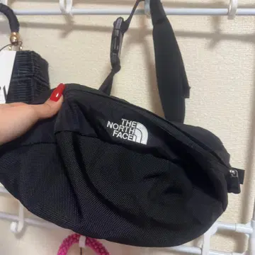 THE NORTH FACE 바디백 블랙