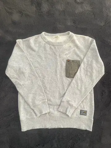 ALPHA INDUSTRIES, INC 그레이 프론트 맨투맨