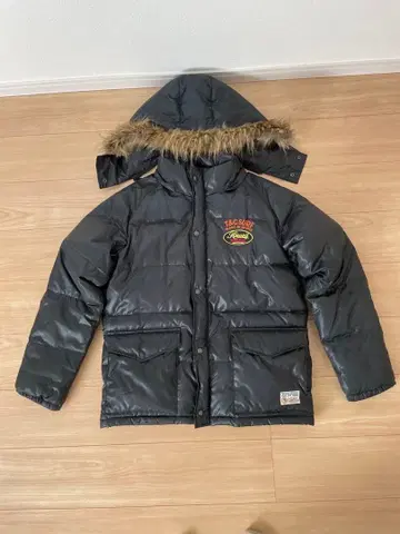 [ 사이즈: L ] T&C SURF designs 다운 자켓