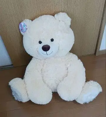 크림색 빅 곰 봉제 인형