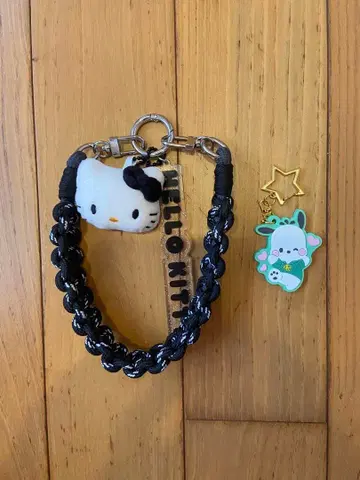 헬로키티 스트랩 포차코 키링