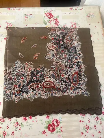 페이즐리 무늬 스카프 모 100% 브라운 계열 일본제