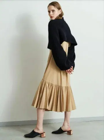 ELENDEEK SHORT KNIT SET OP