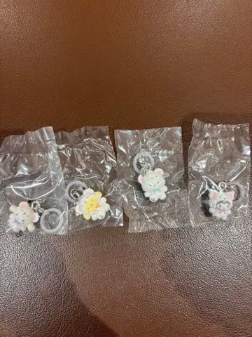 산리오 메지루시 액세서리 ~포근포근 스노우~ 4개 세트