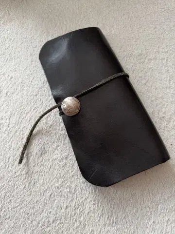 장지갑 트래커 지갑