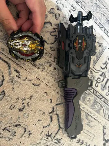 베이블레이드 버스트 블랙 레드 세트