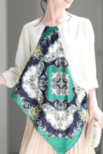 택 포함 새상품 FRENCH PAVE 스카프 포함 블라우스