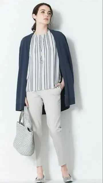 23구 [매거진 게재] 아이스 코튼 롱 가디건