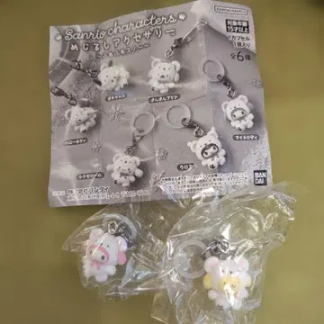 산리오 캐릭터 메지루시 액세서리 2개 세트.
