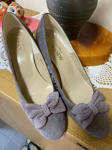 AKIRA OSAKI 퍼플 그레이 스웨이드 하이힐