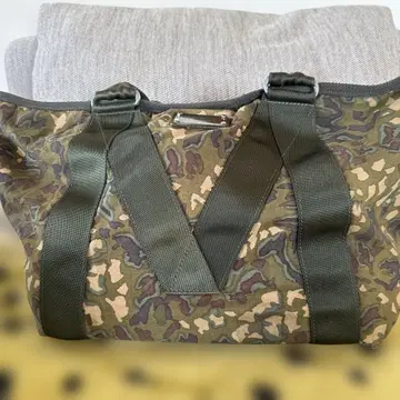 MARC BY J A CO BS 토트백 카모플라주