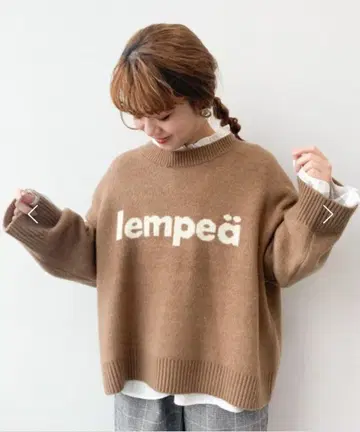 [미사용에 가까움] 스튜디오 클립 7게이지 로고 니트 베이지