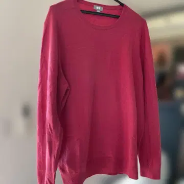 UNIQLO 빨간색 V넥 캐시미어 스웨터 XL 남성용