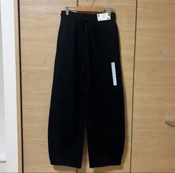 [택 포함 새상품] GU 맨투맨 배럴 레그 팬츠 블랙 M