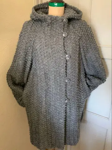 츠모리치사토 그레이 모코모코 코트 후드 2