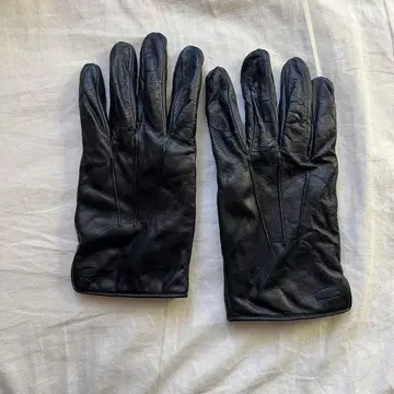 lacoste 블랙 가죽 장갑 플리스 안감 부착