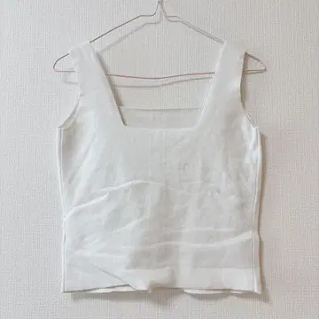 11 화이트 스퀘어넥 니트 탱크탑 화이트 슬리브리스