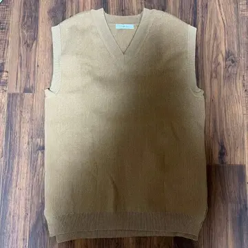 Allumer 베이지 V넥 니트 베스트