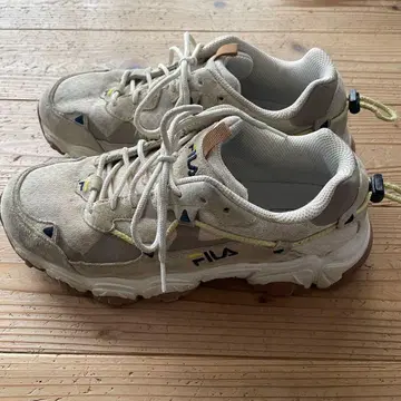 FILA 스니커즈 26.0